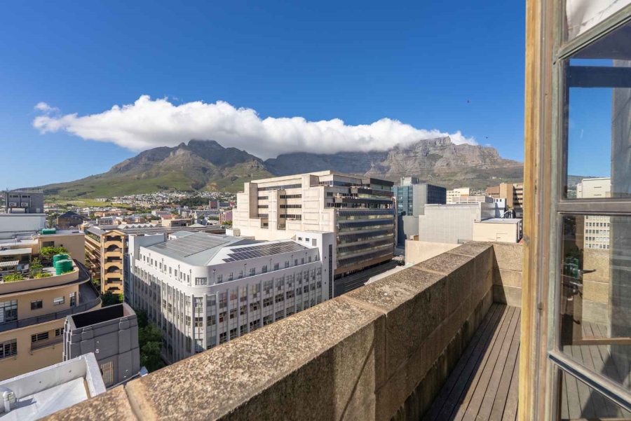 2 Bedroom Property for Sale in Cape Town City Centre Western Cape